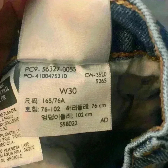 Levi’s 501 woman’s daisy duke style denim shorts size 30 - Picture 7 of 9